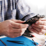 iPhone主板維修費用很貴嗎？2026年維修成本這樣看