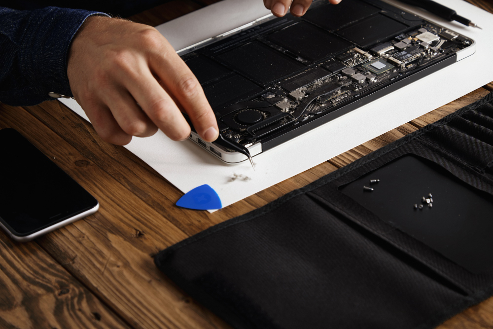 MacBook有聲音但黑畫面是哪裡壞?3種情況判斷硬體或軟體問題 MacBook有聲音但黑畫面是哪裡壞?3種情況判斷硬體或軟體問題